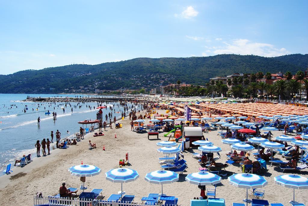 Terry Apartment Marina dʼMarina dʼAndora Bagian luar foto