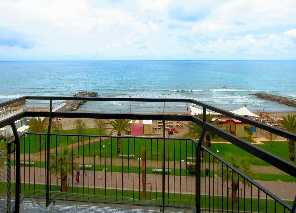Terry Apartment Marina dʼMarina dʼAndora Bagian luar foto